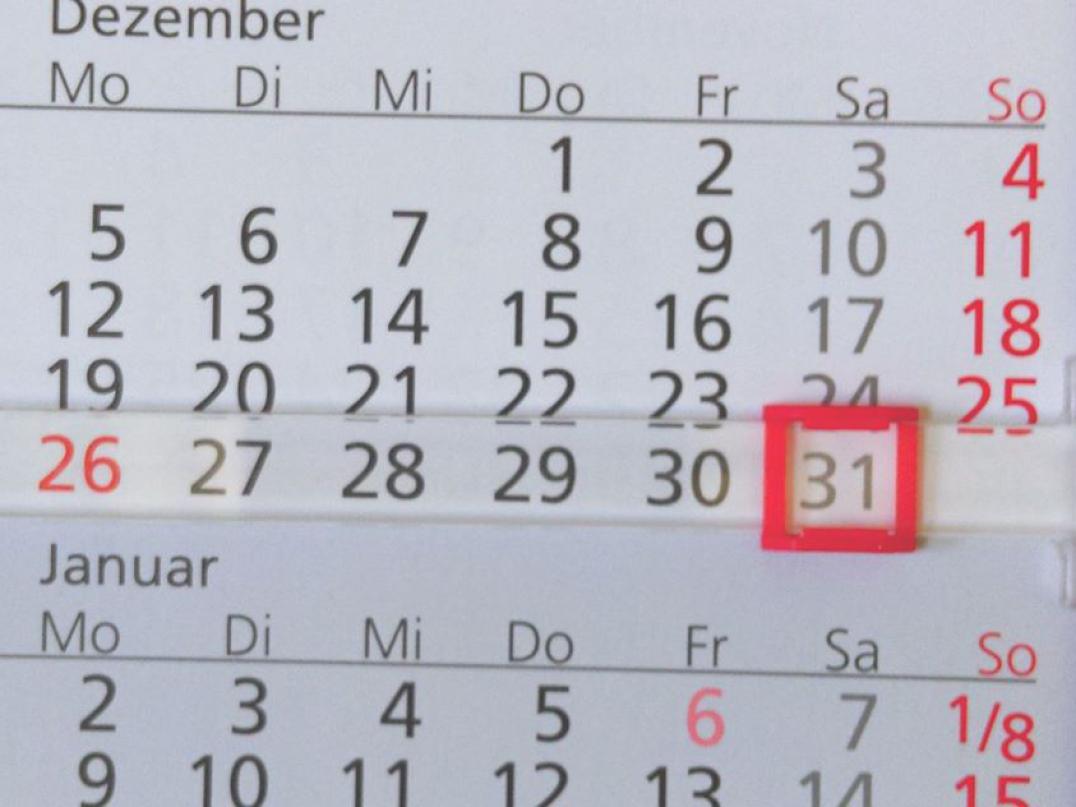 Kalender mit Monat Dezember